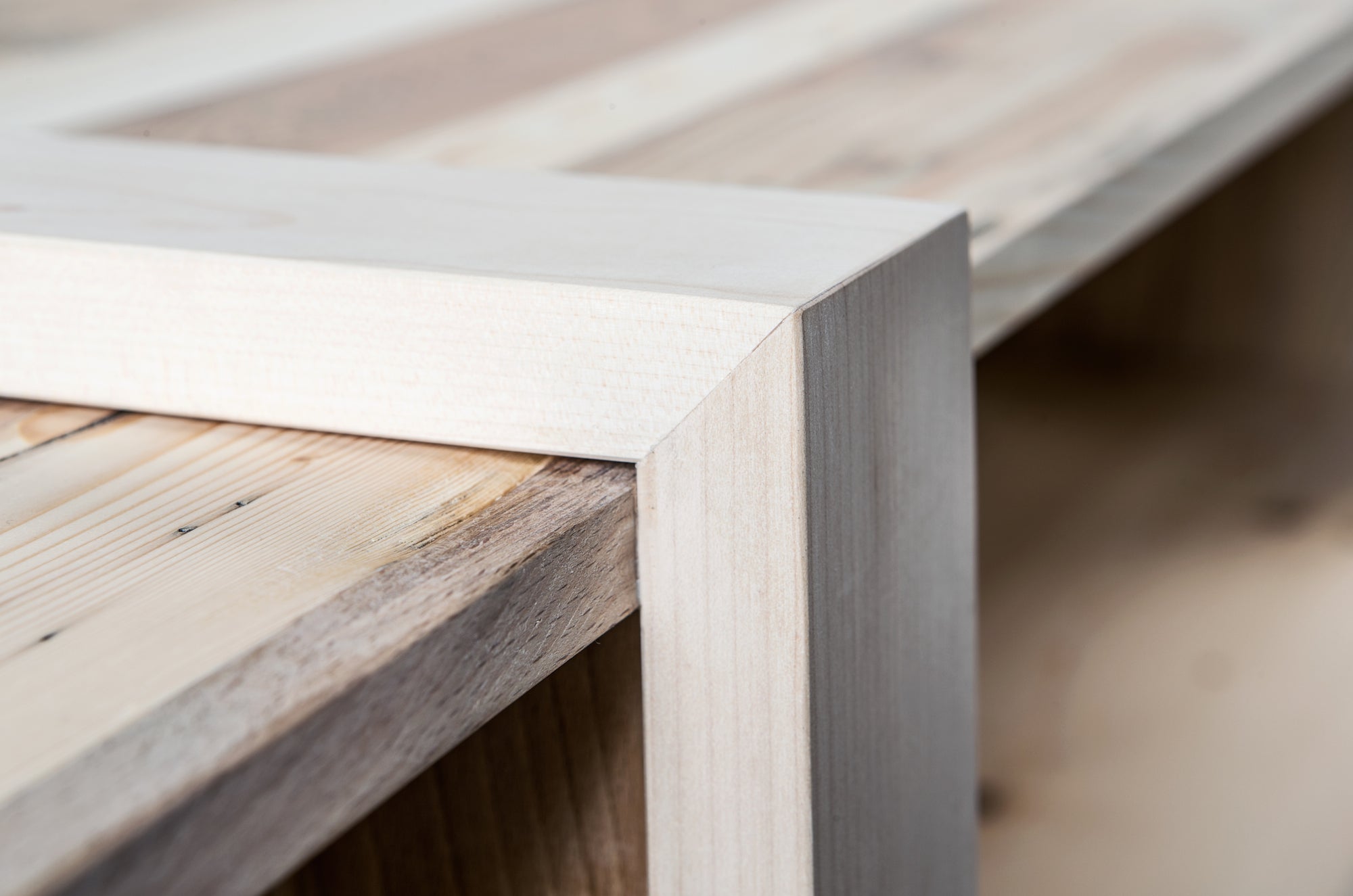 Sideboard Transport in Handarbeit gefertigt