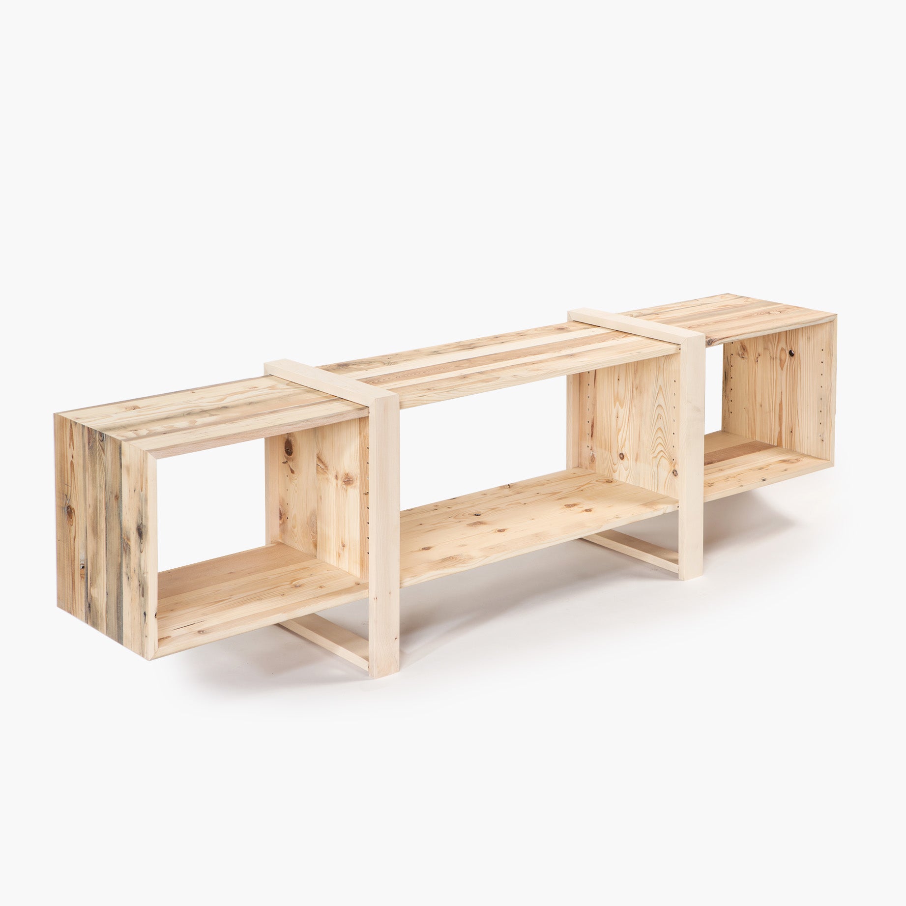 Sideboard Transport in Handarbeit gefertigt