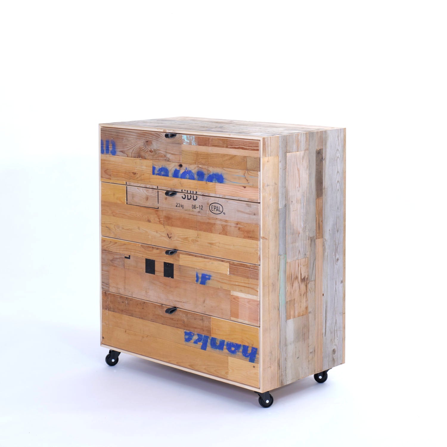 Restholz-Schubladenschrank Schreinerei Kambiumkyburz Basel