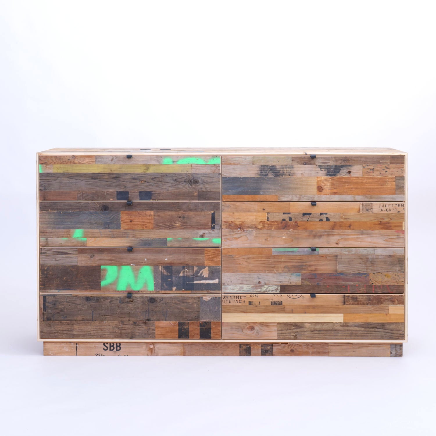 Altholz-Schubladenschrank Schreinerei Kambiumkyburz Basel