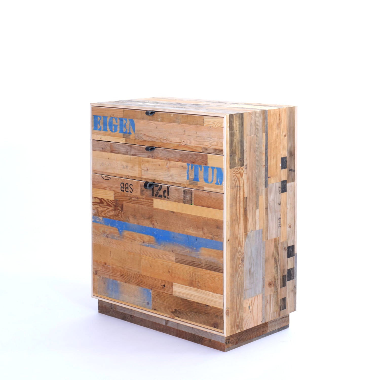 Recyclingstation-Schubladenkorpus-Schreinerei Kambiumkyburz bei Basel