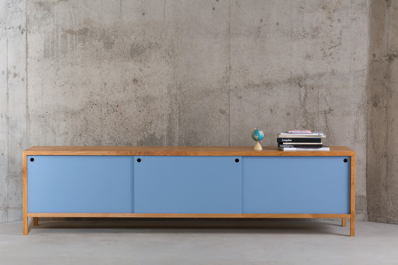 Sideboard aus Massivholz nach Mass im Onlineshop bei Basel kaufen. Swissmade