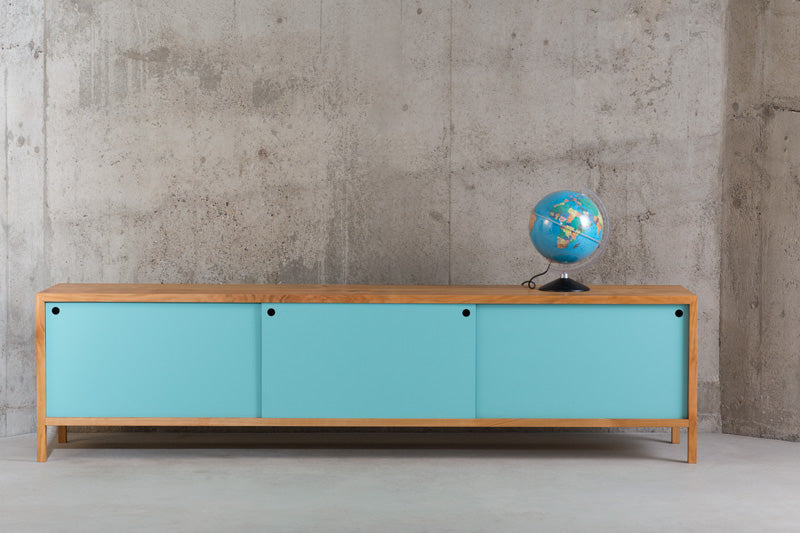 Sideboard aus Massivholz nach Mass im Onlineshop bei Basel kaufen. Swissmade